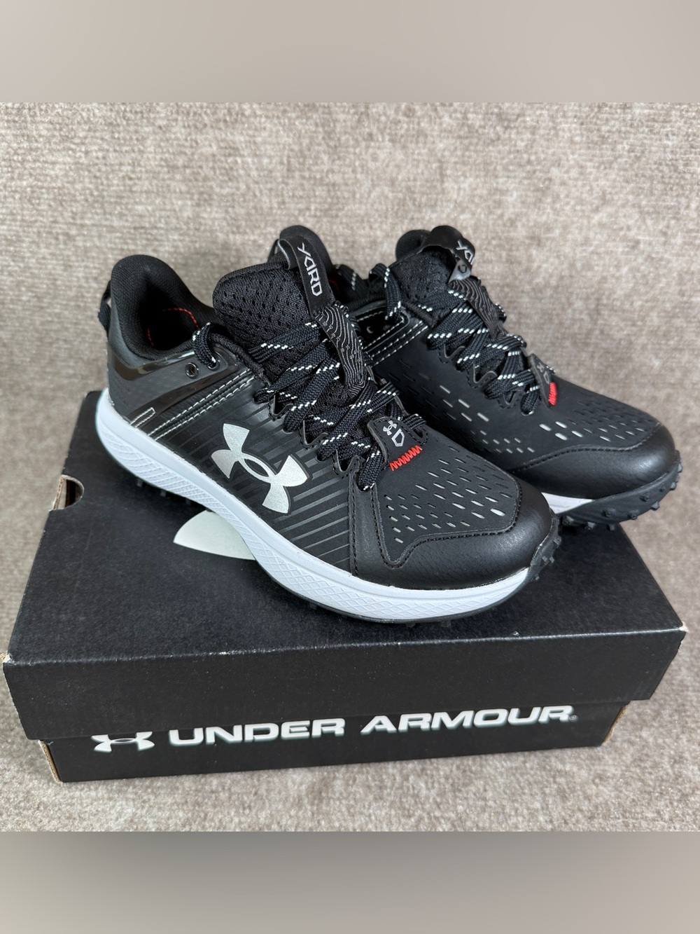 Kids Under Armour Yard Turf Shoes Youth Size 1.5Y Baseball Cleats Black